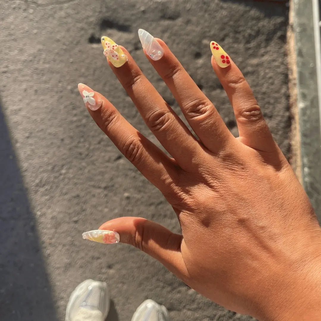 Blush & Bloom NELI
