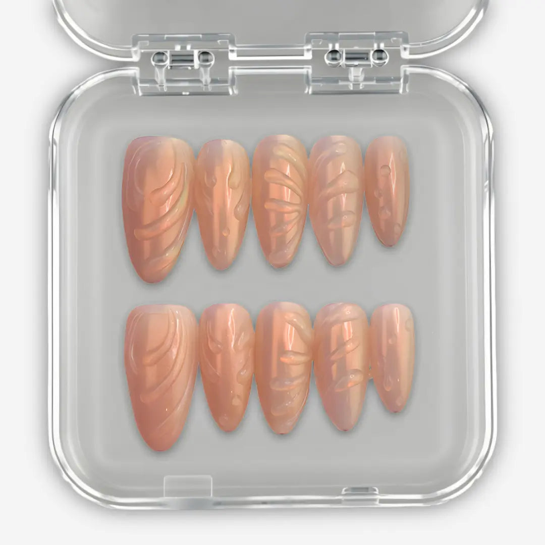 Liquid Luxe NELI