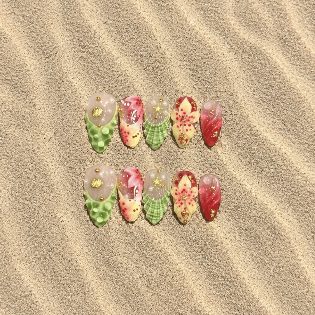 Hibiscus Tide – Press-On Nails NELI sur sable