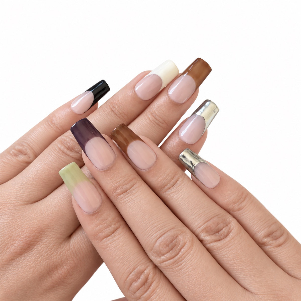 La Palette – Press-on nails NELI French multicolore et chrome, vue des huit doigts